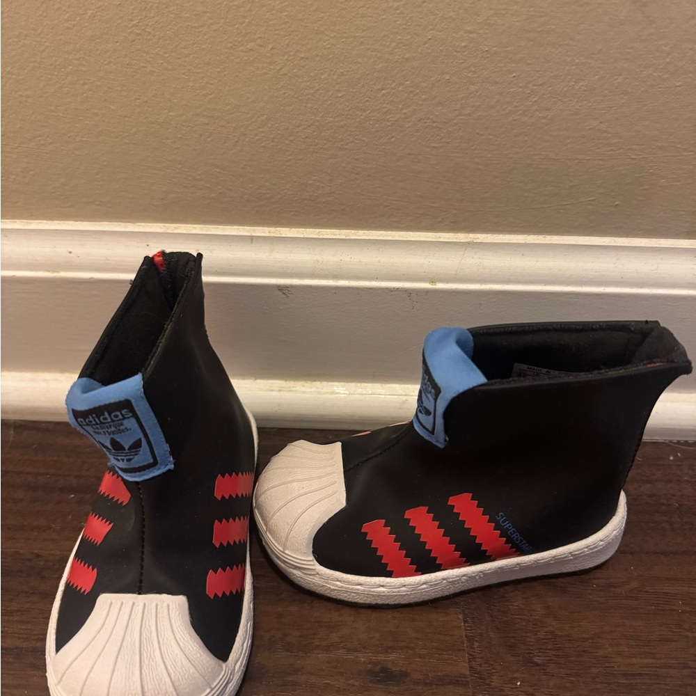 Adidas Superstar Baby NWOT Kids Black and Red Boots